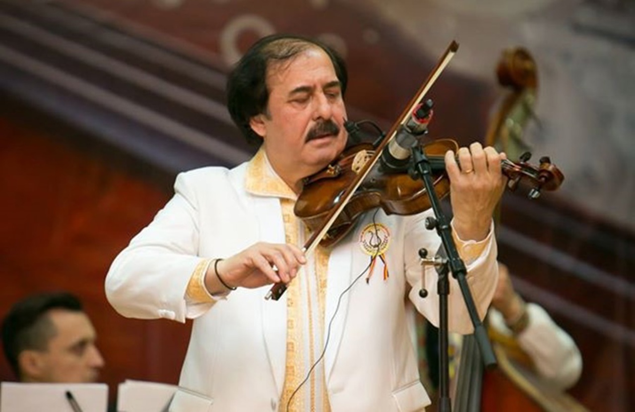 Nicolae Botgros, conductor of the "Lăutarii" Orchestra, turns 70