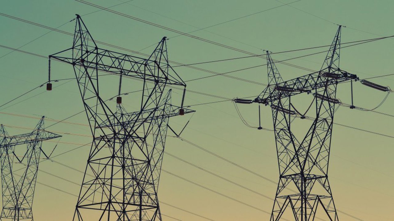 Construcția liniei electrice Vulcănești - Chișinău avansează. În scurt timp, vor fi instalate cablurile