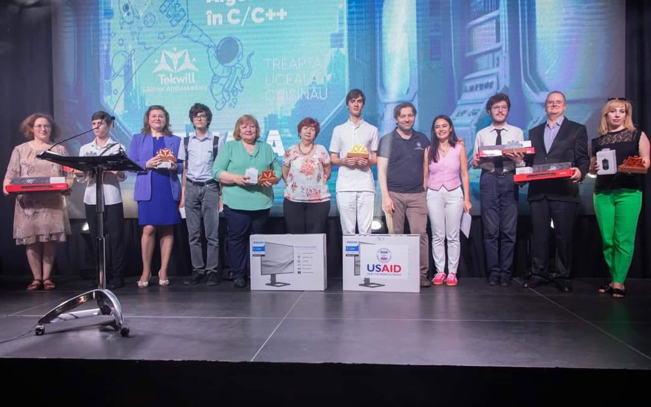 Premii pentru proiecte inovative în domeniul IT, acordate la Tekwill Junior Ambassadors