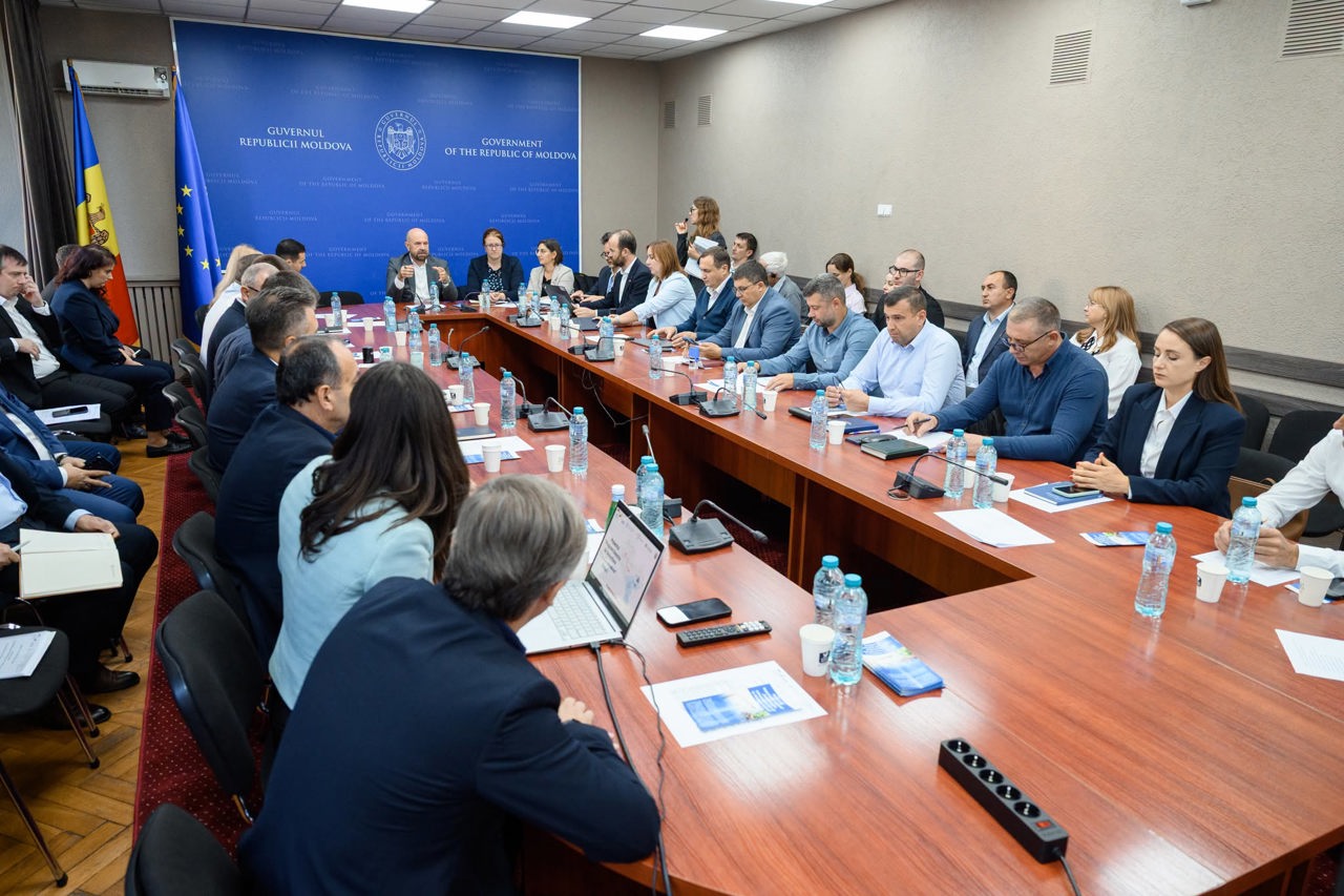 Acord semnat: Chișinăul, raioanele Strășeni și Călărași vor fi interconectate printr-un nou sistem regional de alimentare cu apă