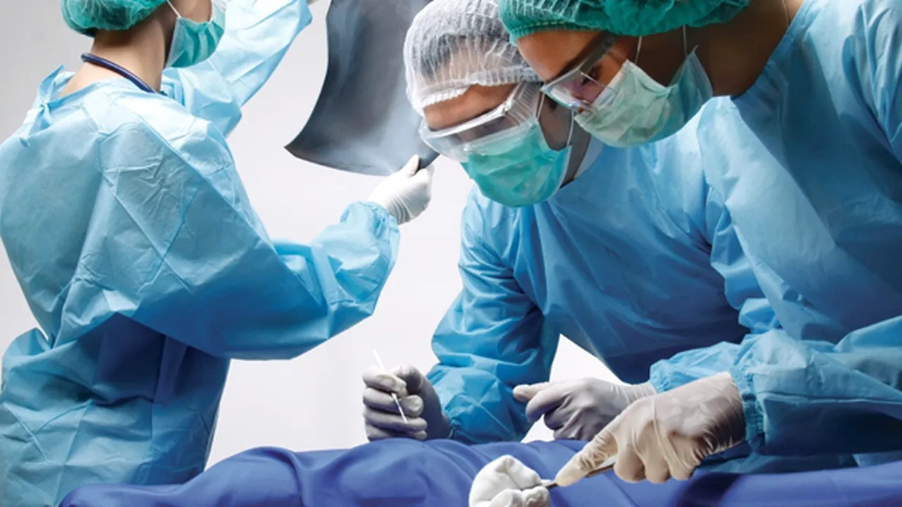 Încă un transplant hepatic realizat cu succes în R. Moldova. Intervenția a durat peste 11 ore  