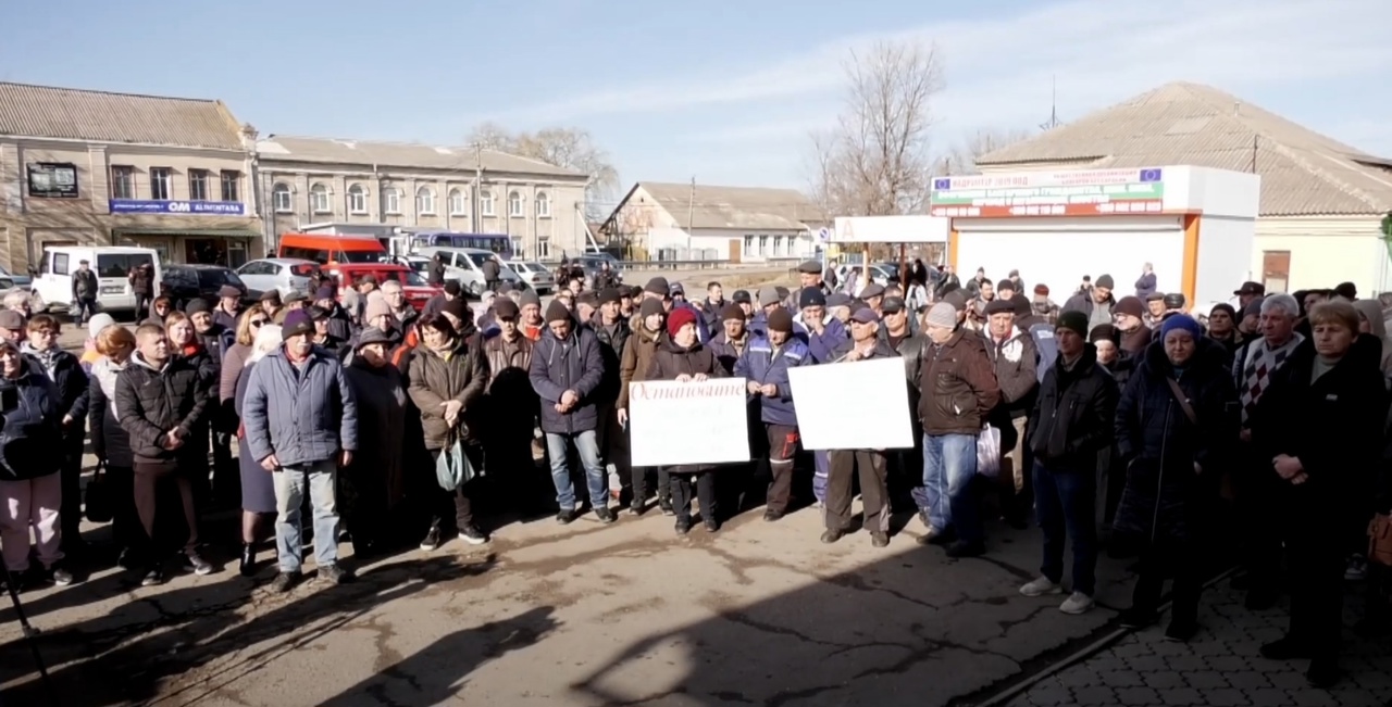 Angajații nodului feroviar Basarabeasca protestează. CFM: „Nu avem bani destui pentru a face față restanțelor salariale”