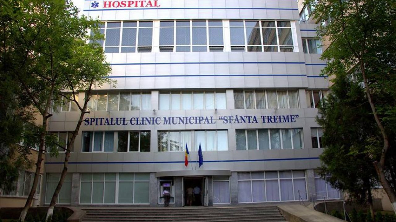 Un bătrân internat la Spitalul Clinic Municipal „Sfânta Treime” a decedat, după ce ar fi căzut în gol