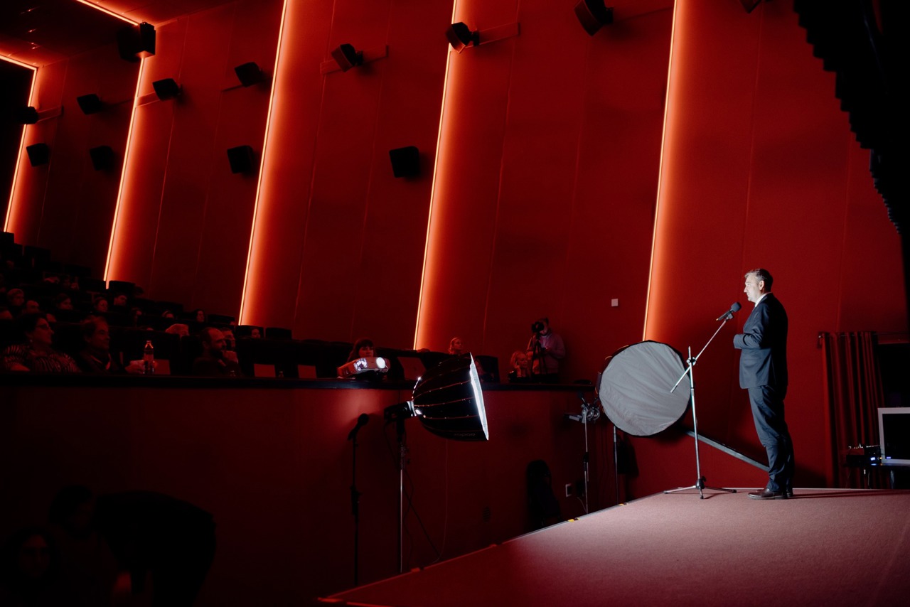 Programul „Voucher Cultural” se extinde: sprijinul de 1.000 de lei va fi acordat tinerilor de la 16 ani 