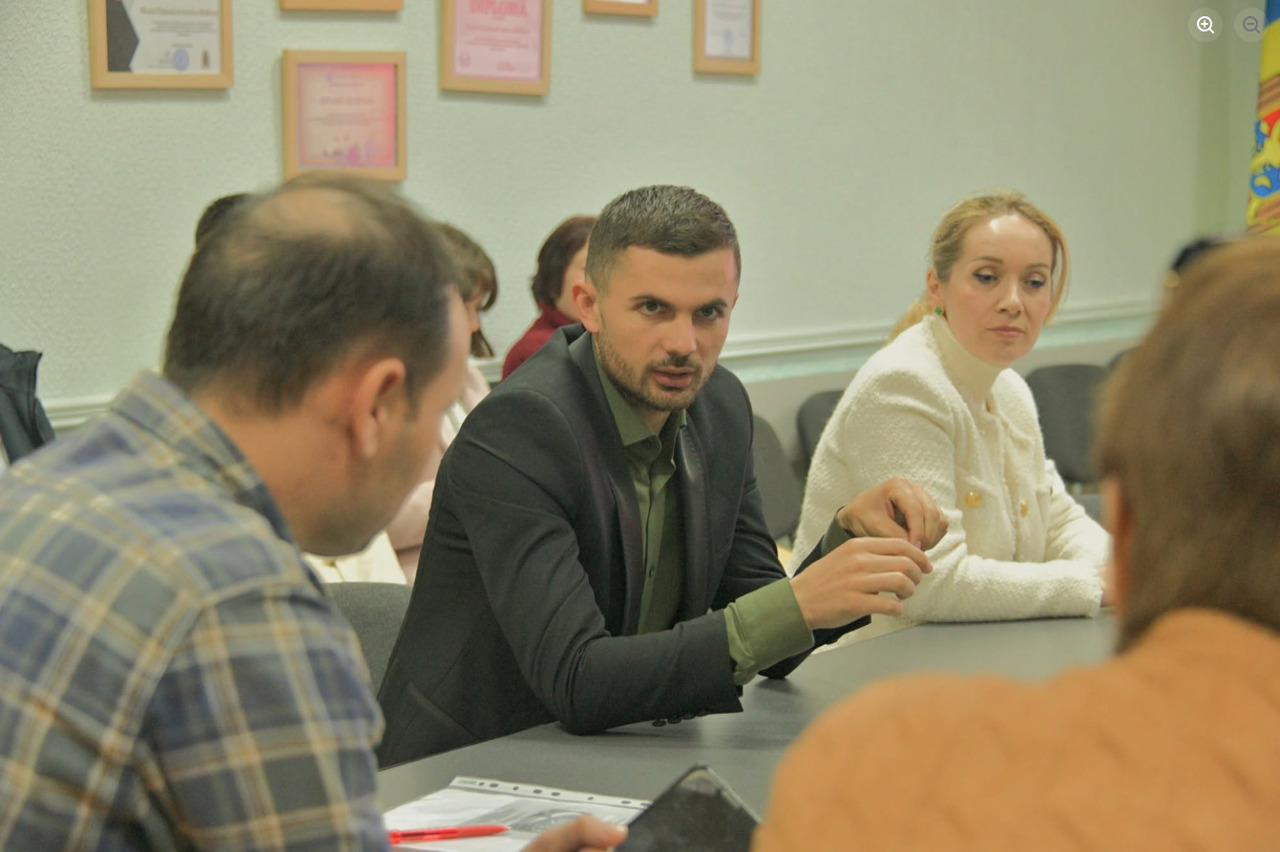 Vasile Bumbac, unul dintre cei mai tineri primari din R. Moldova: „Când crezi în tine, mergi înainte”