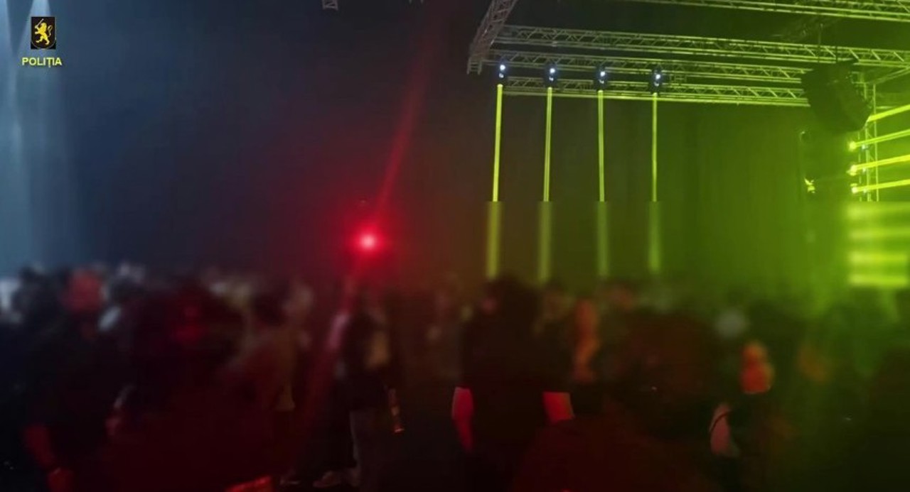 Verificări inopinate într-un local din capitală: 19 persoane, conduse pentru expertiză narcologică