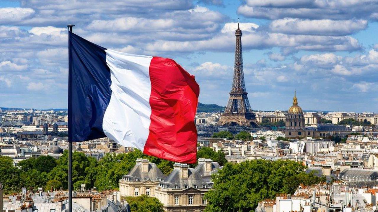 Corespondență Dan Alexe // Zdrențe de imperiu: „Noua Caledonie”, un nou stat creat de ziua Franței în Pacific de Macron