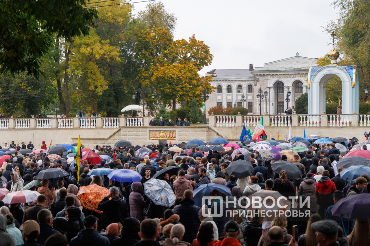 Expert, despre protestul și „rezoluția” de la Tiraspol: „Un spectacol pentru a face bani și a nu plăti impozite”