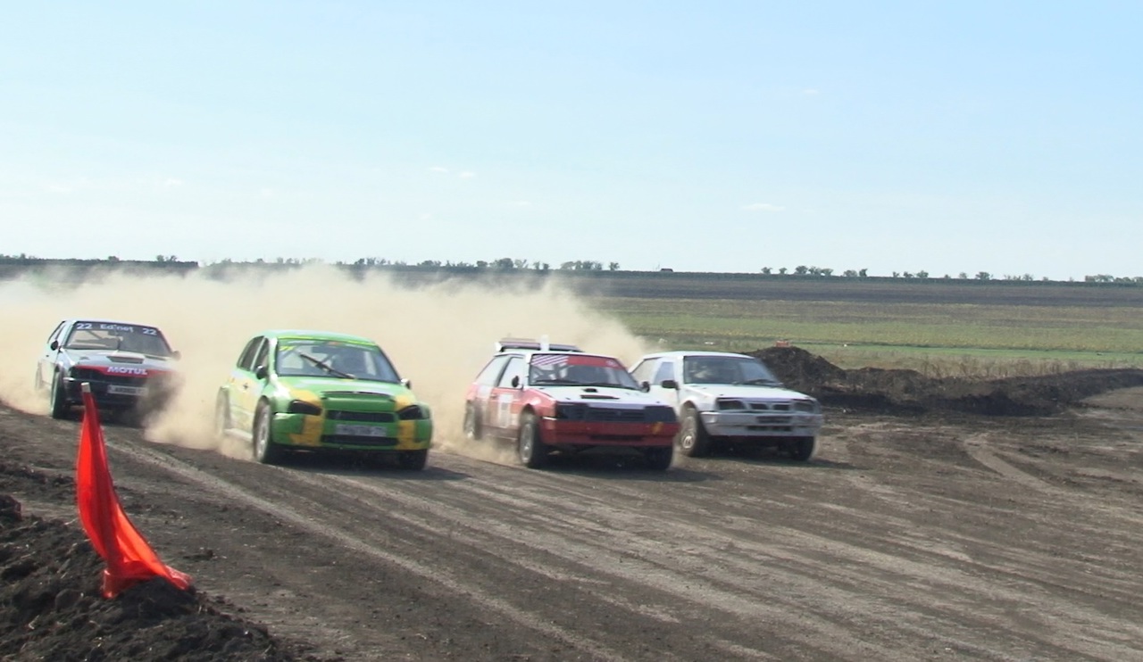 O nouă etapă spectaculoasă la campionatul național de autocross