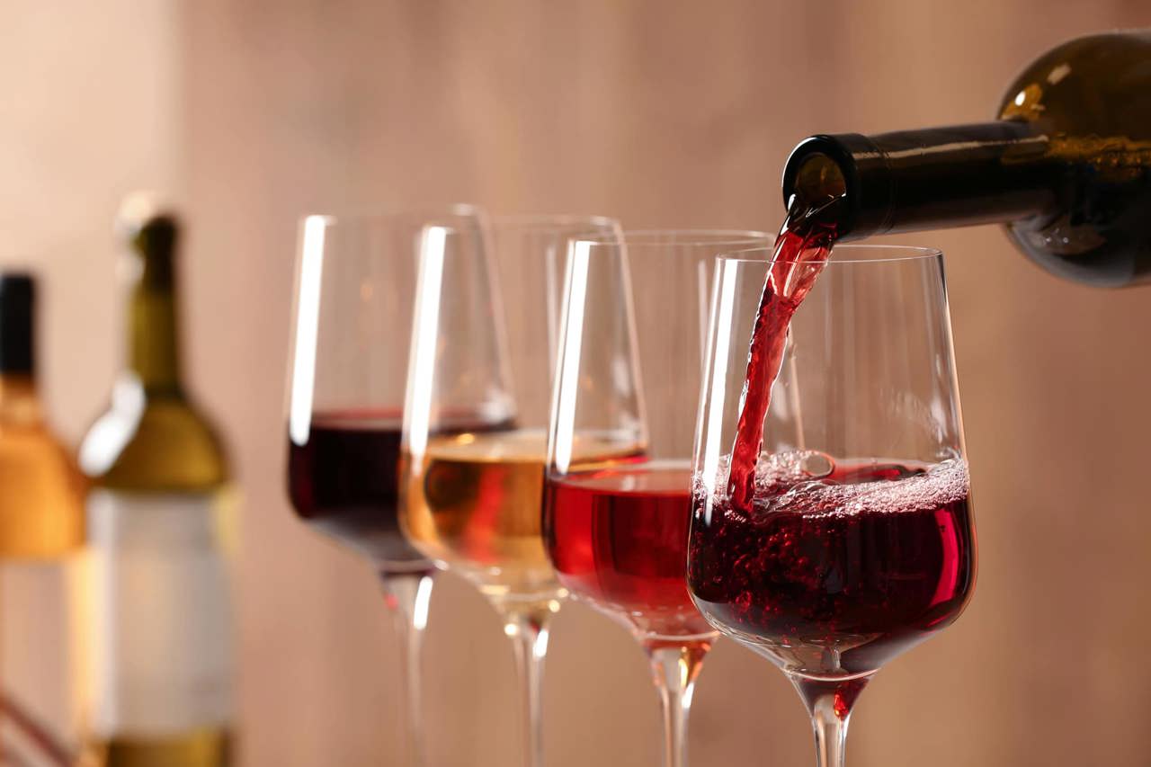 „Așa cum beau italienii”: Ce este un consum moderat de vin și când nu îți mai face bine 