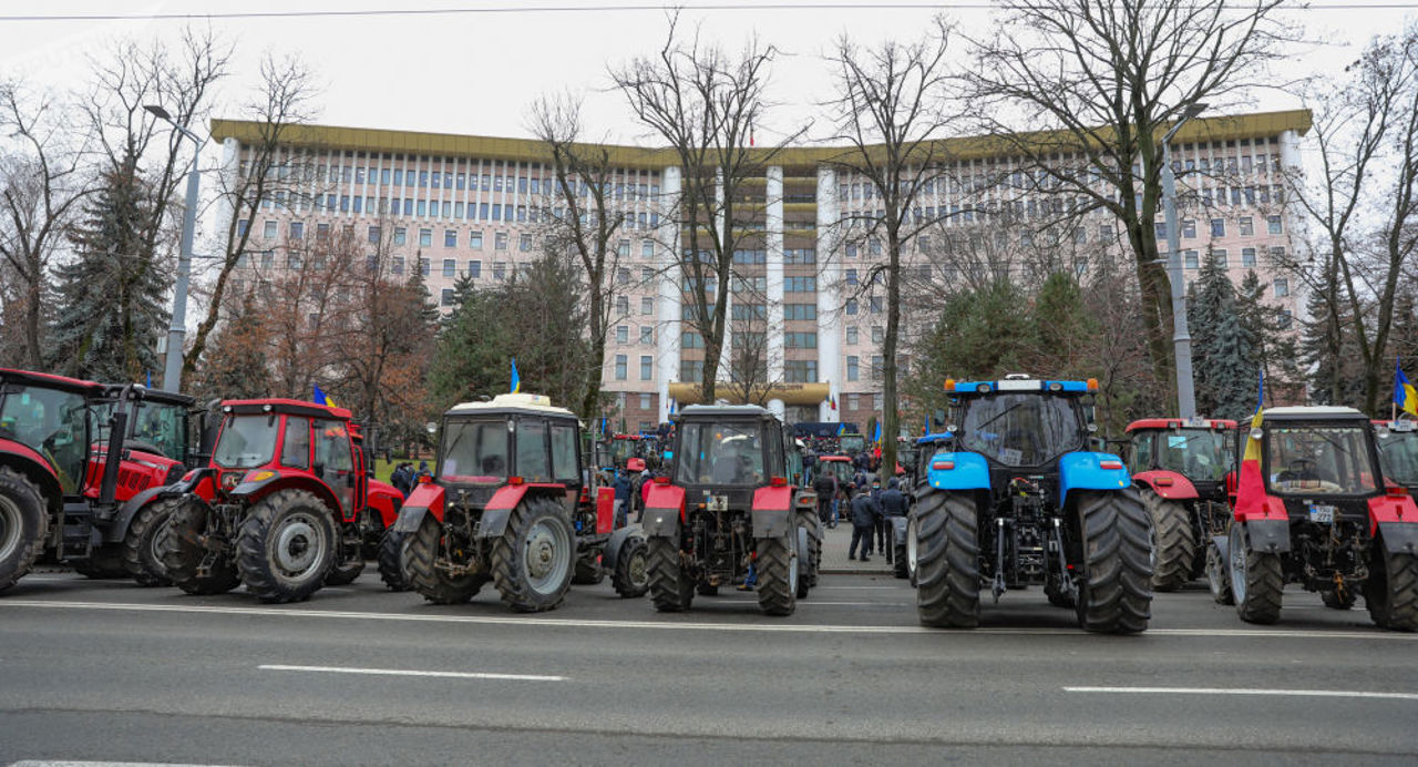 Criza în agricultură: Fermierii cer soluții urgente și amenință cu proteste în toată țara