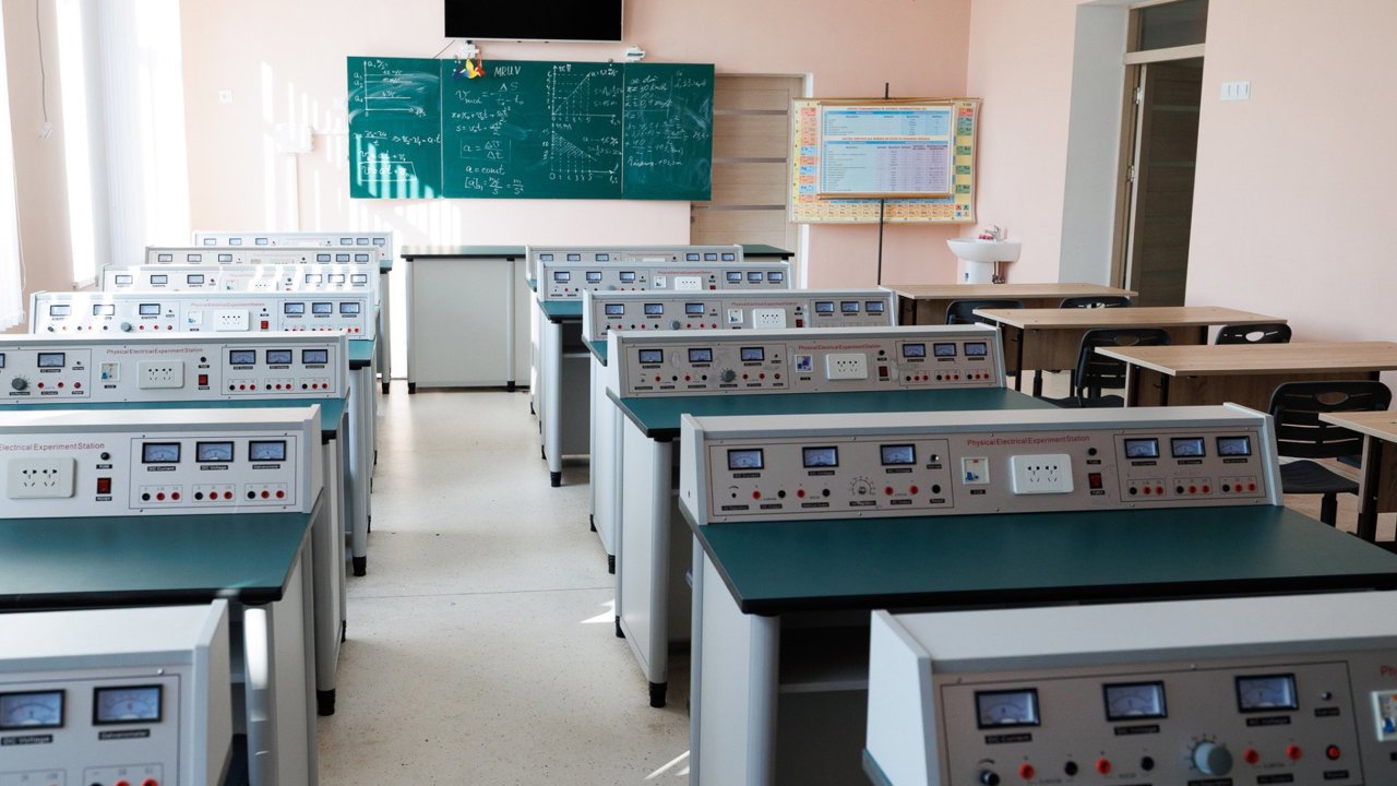 Instituție cu 40 de elevi: Colegiul de Inginerie din Strășeni va fuziona cu Centrul de Excelență Energetică și Electronică