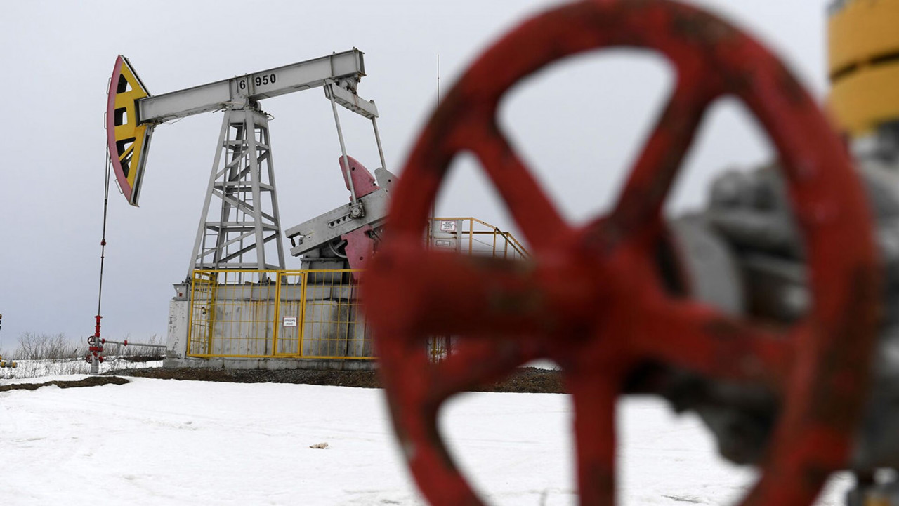 The $60 cap on the price of oil delivered by Russia comes into force starting with today