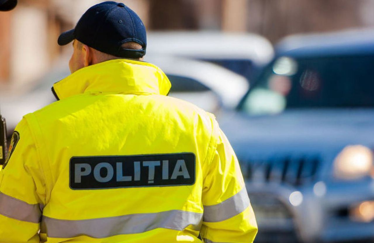 Sute de încălcări, înregistrate de polițiști de Revelion