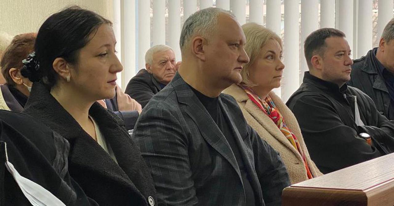 Судебное заседание по делу о поддельной медсправке, в которой обвиняют Игоря Додона, снова отложено