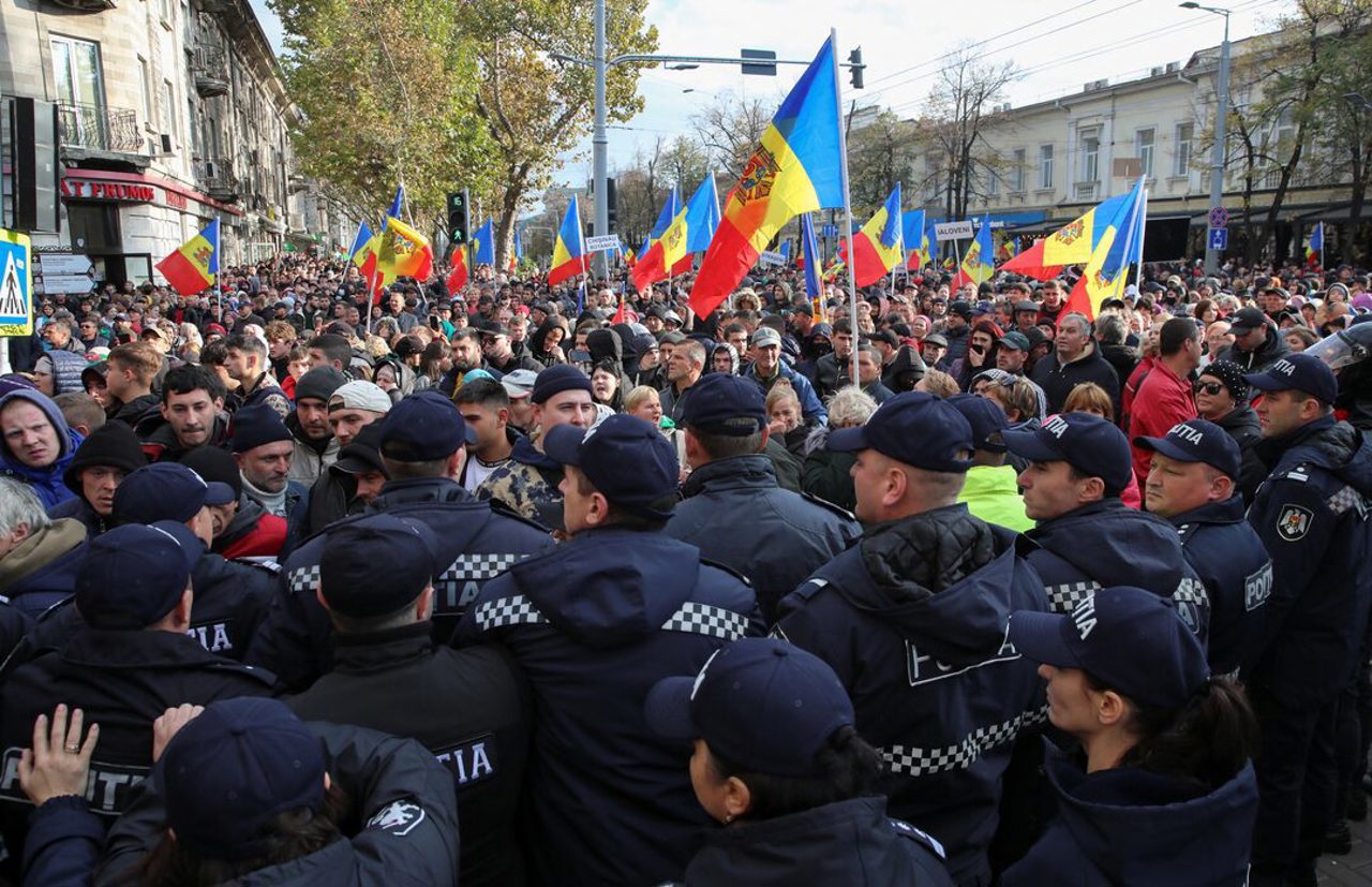 Poliția cere Primăriei Chișinău să meargă în instanță pentru interzicerea tuturor întrunirilor „ilegale” programate până la sfârșitul anului