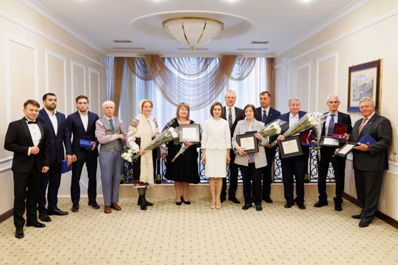 Unsprezece personalități, laureate ale Premiului Național 2025, premiate în cadrul unei ceremonii festive
