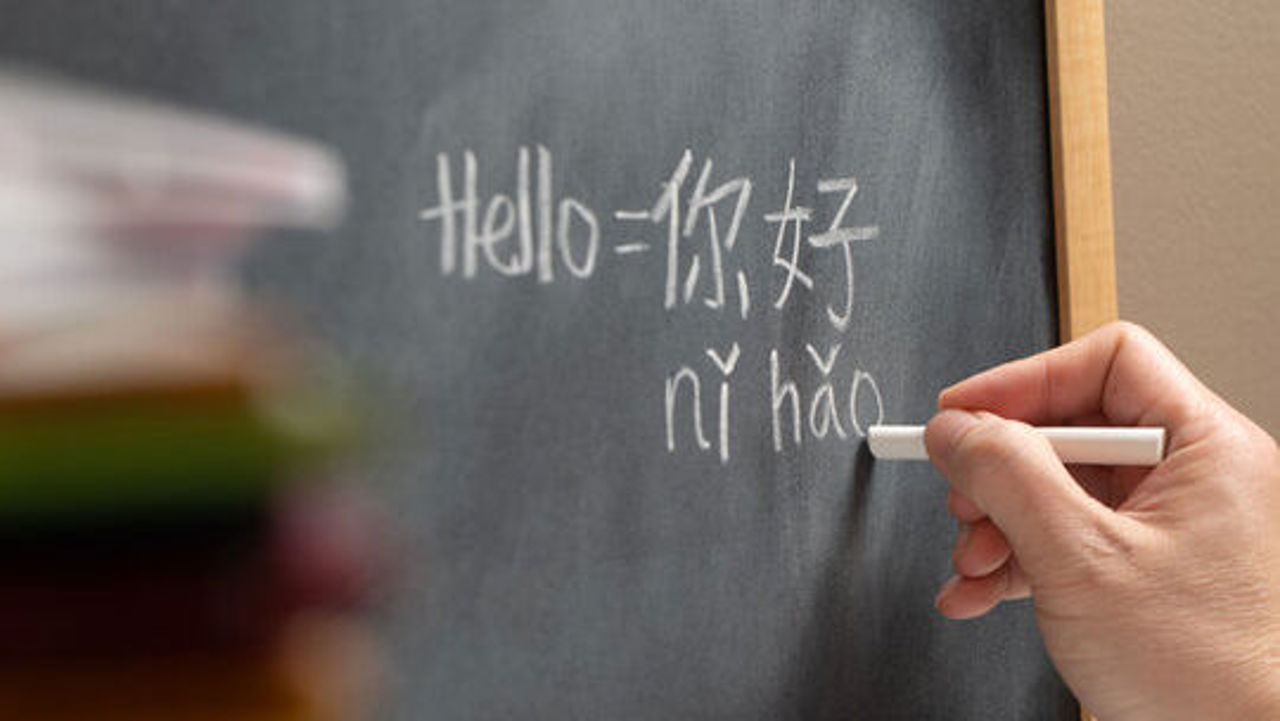 Acord: profesori din China în instituțiile de învățământ din R. Moldova pentru a preda limba chineză 