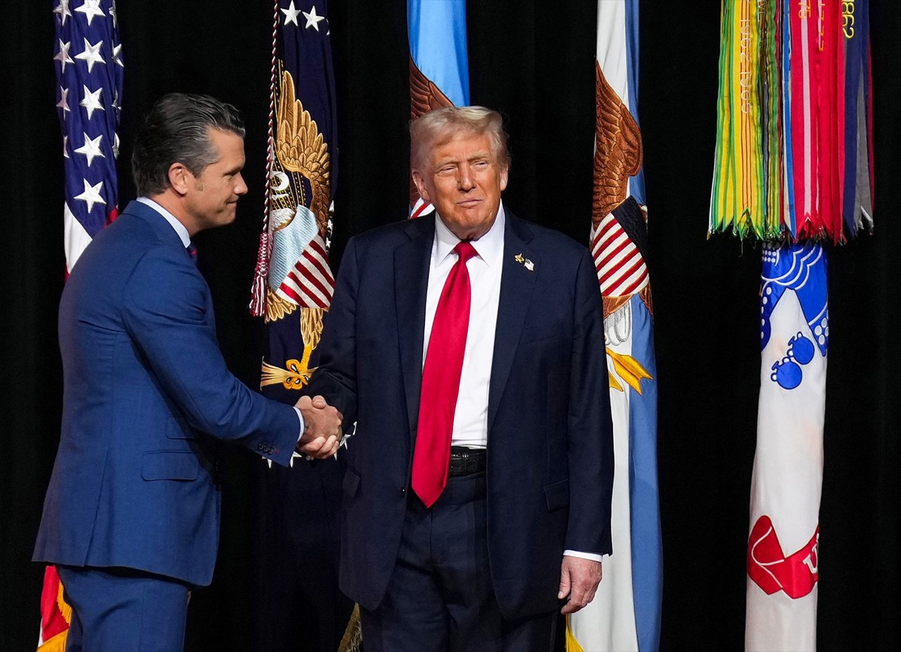 Андрей Коробков: О чем говорили Трамп и Хегсет с американскими генералами?