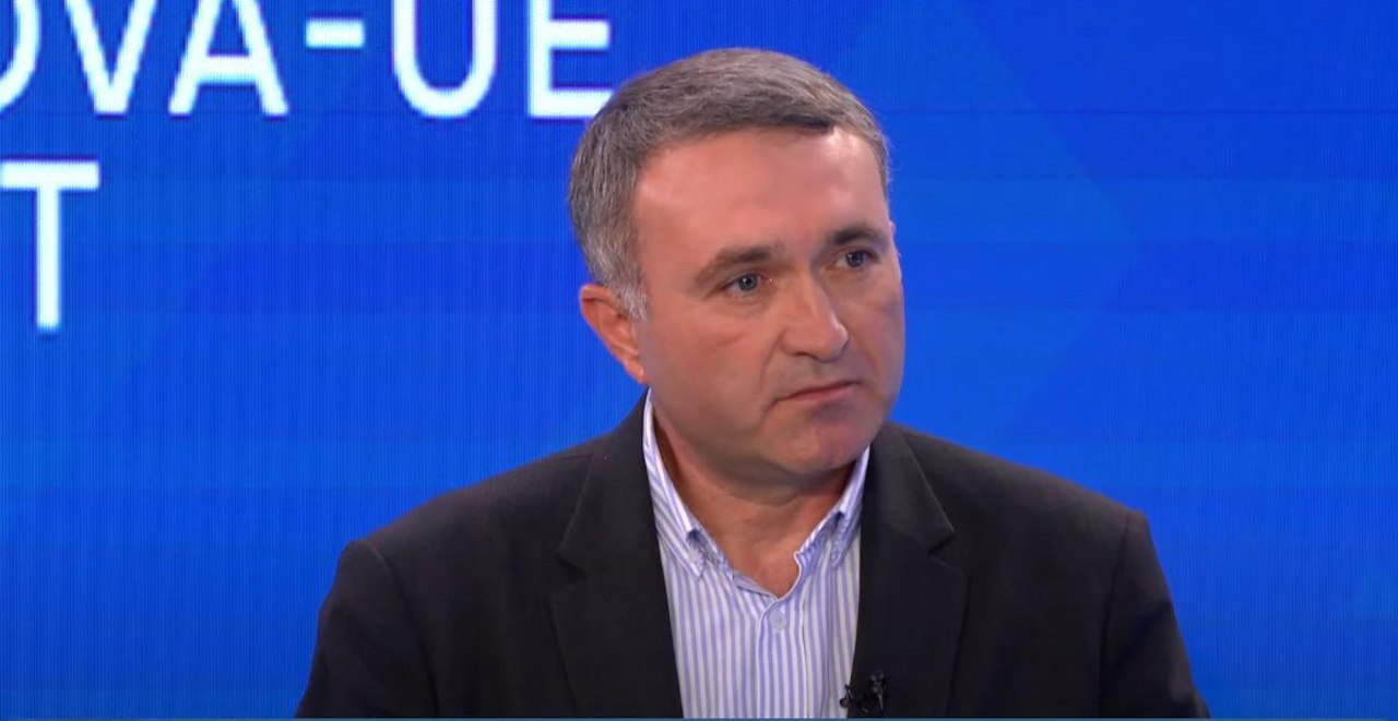 Secretarul de stat de la Ministerul Apărării, Ghenadie Cojocaru, în platoul de la Moldova 1