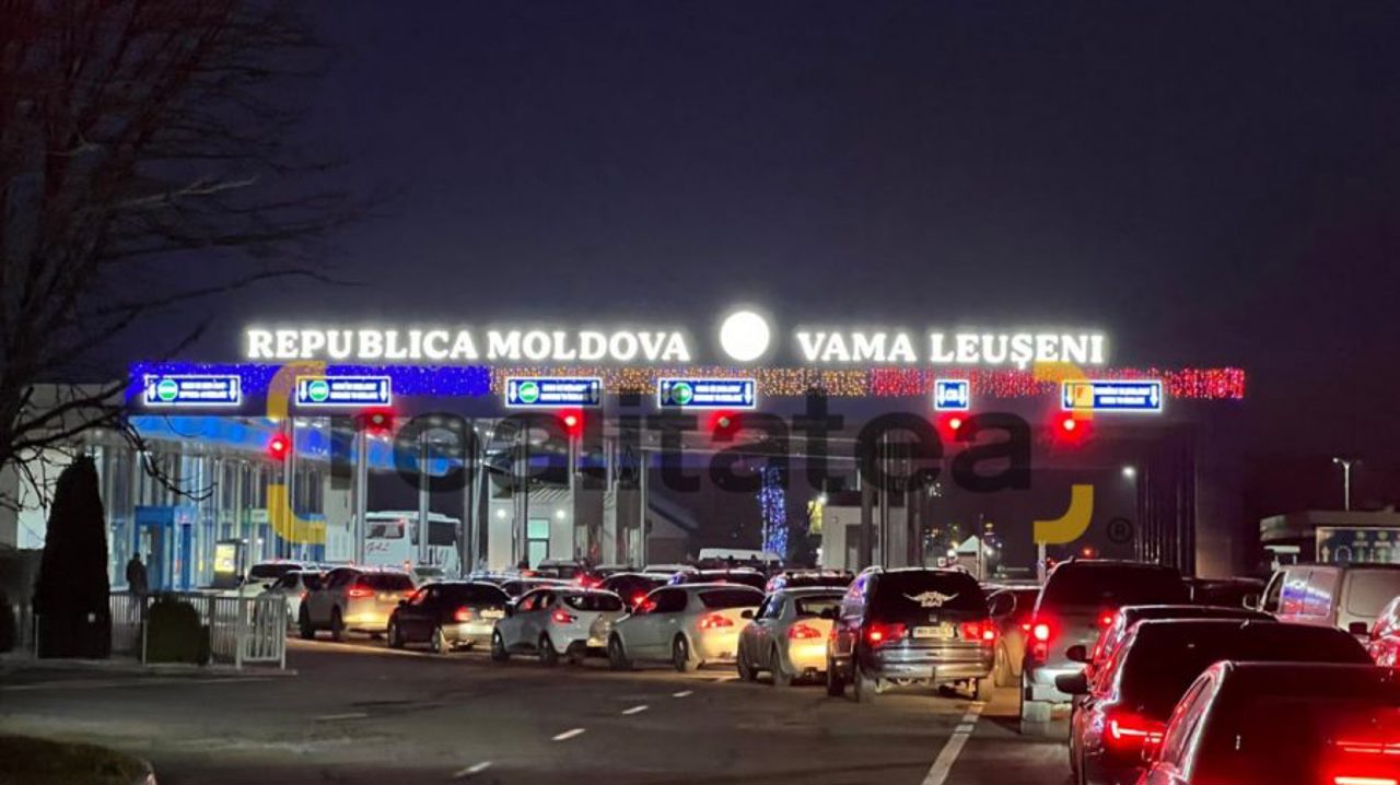 Premierul cere MAI să mărească numărul de angajați la vămi și aeroport în perioada sărbătorilor de iarnă