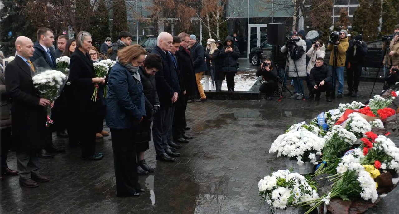 „Holocaustul nu a început cu lagărele, ci cu ura”. Victimele Holocaustului, comemorate la Chișinău