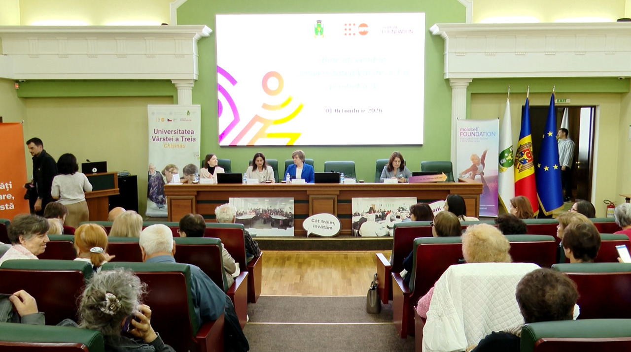 Învățarea nu are vârstă: 96 de seniori încep un nou an la Universitatea Vârstei a Treia