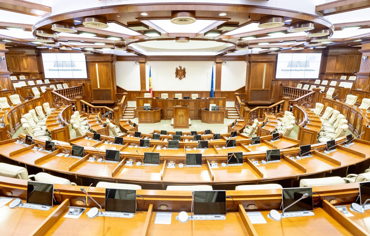 Moldova: More than 60 MPs seeking re-election