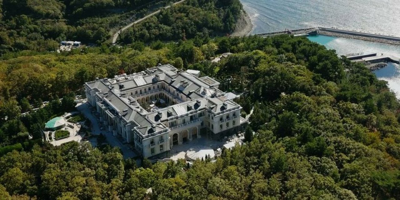 Ucraina anunță că a distrus sistemul de apărare aeriană al palatului lui Putin din Crimeea