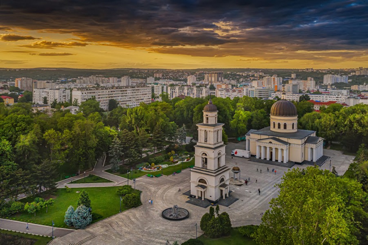 Chisinau celebrates its day on Protection of the Mother of  God