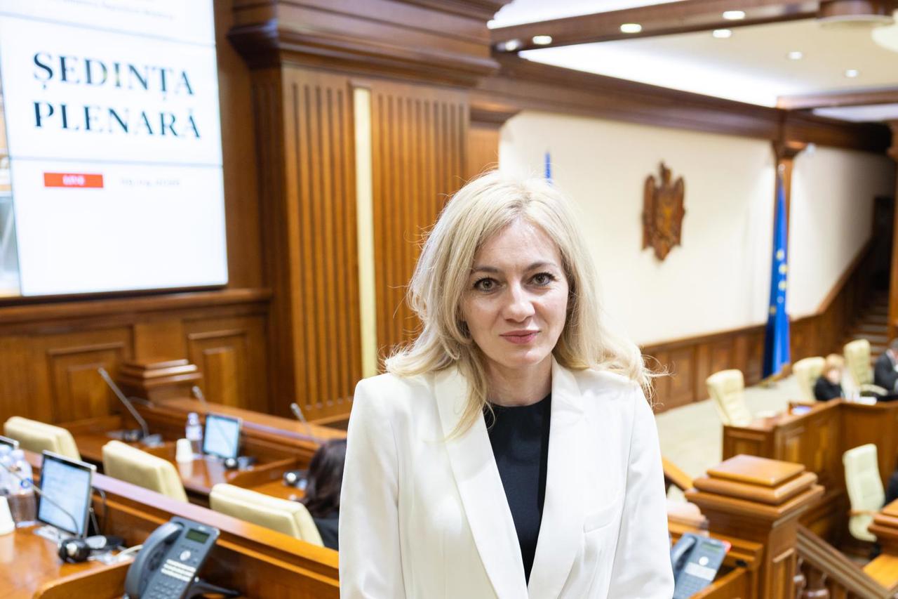 Președinte nou la Consiliul Concurenței: Alina Cebotariov, promovată cu votul a 55 de deputați
