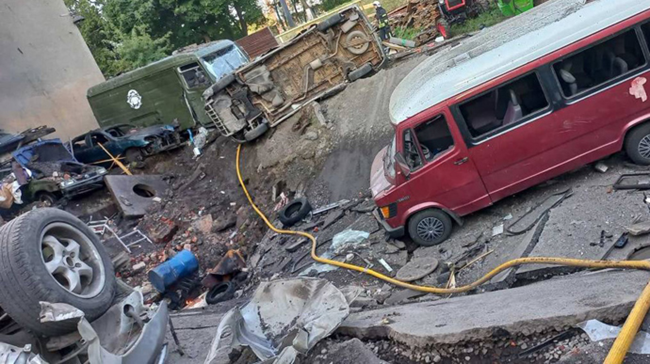 Война в Украине: Ожесточенные бои в Харькове. Людей призывают оставаться в убежищах