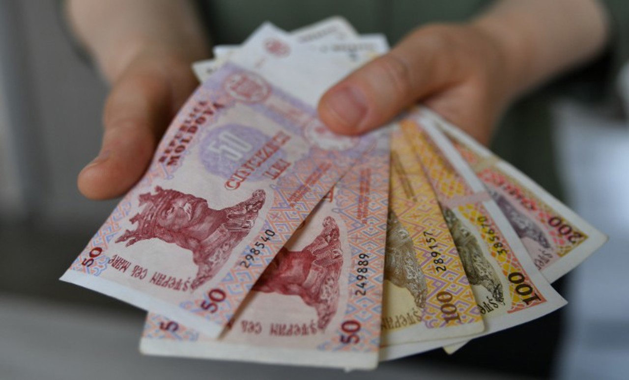 Salariul mediu din R. Moldova, mai mic de 10 de ori decât în statul din UE cu cele mai mari retribuții