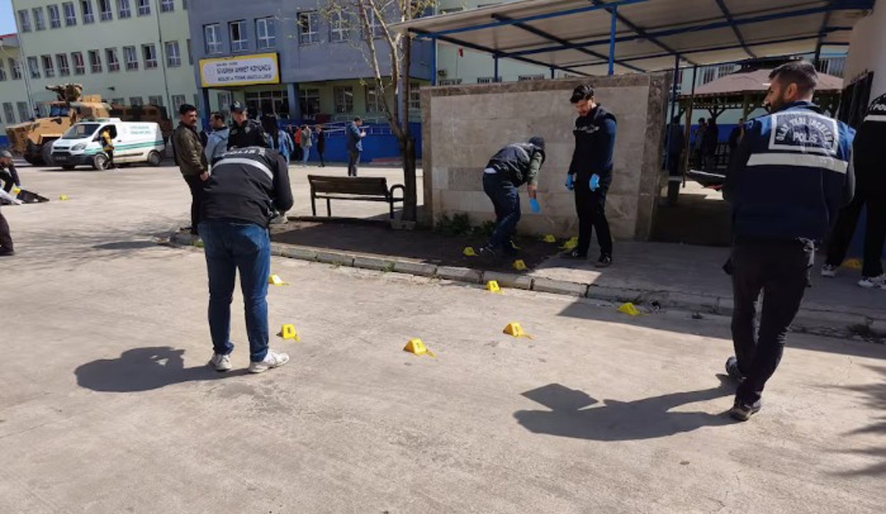 Atac armat la un liceu din Turcia: Cel puțin 16 elevi și profesori, răniți 