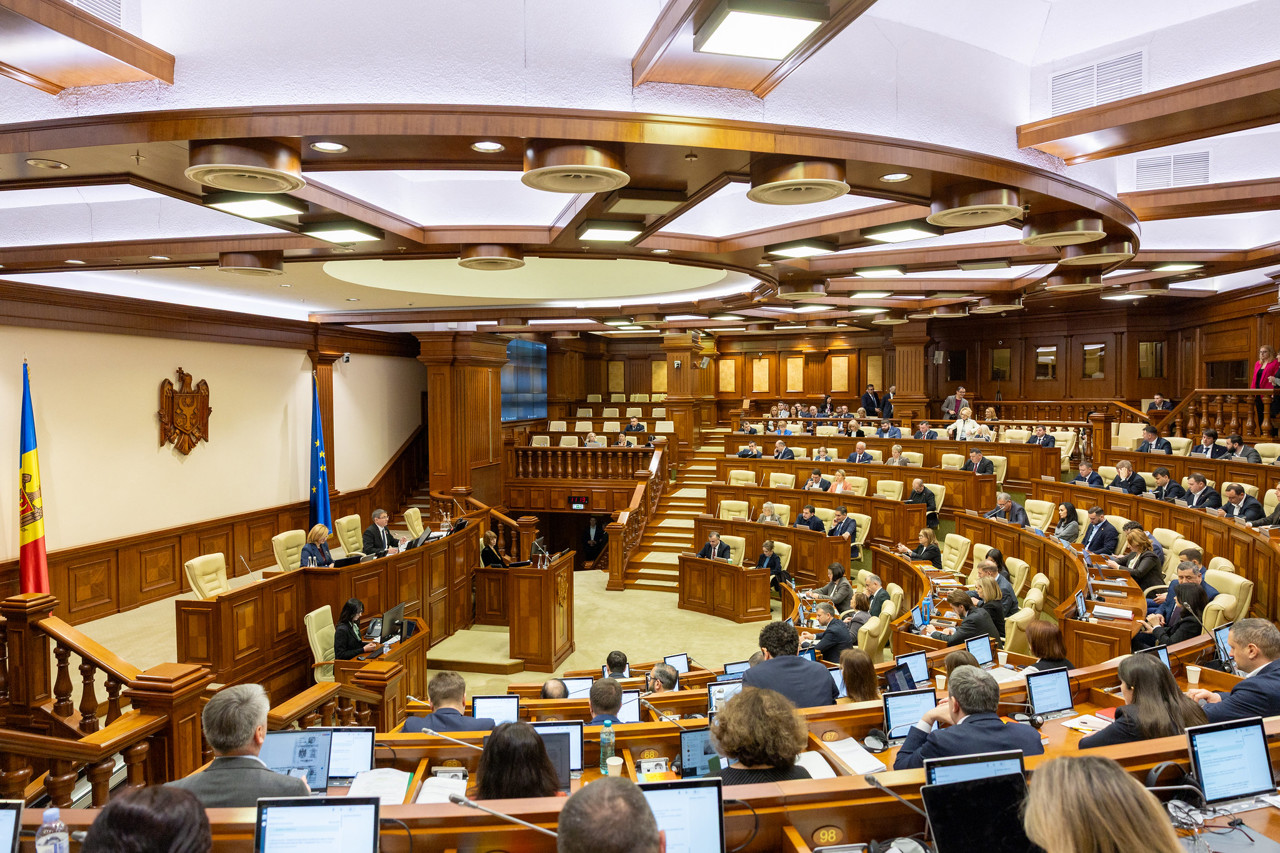 TVA și accize pentru agenții economici din regiunea transnistreană: Parlamentul votează eliminarea graduală a scutirilor fiscale