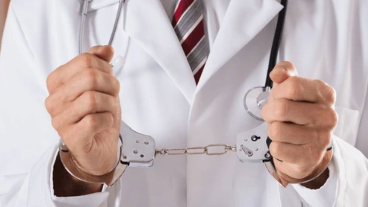 Un medic din Comrat va compărea în instanță într-un dosar de malpraxis soldat cu decesul unui pacient