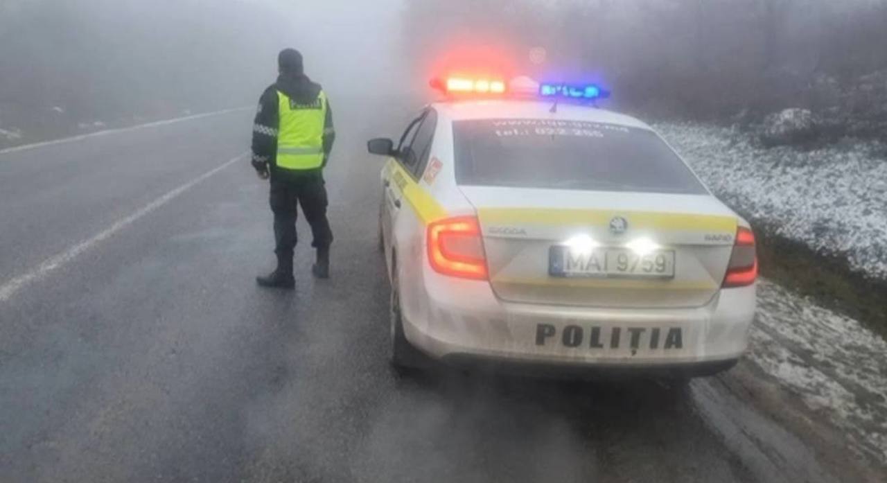 Traficul rutier se desfășoară cu dificultate. Recomandările Poliției