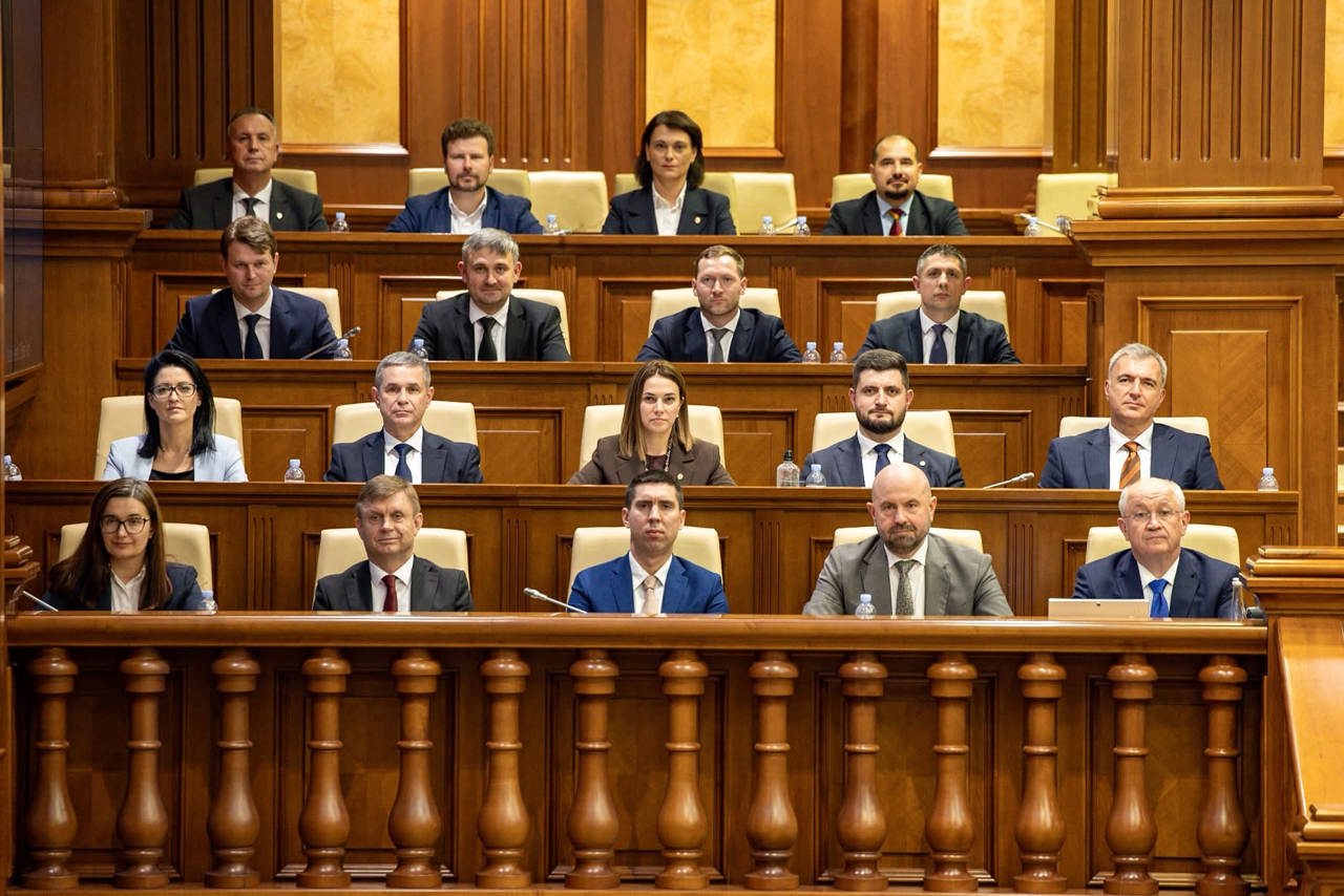 Guvernul promite investiții de patru miliarde de euro. Experții spun cum pot fi atrase fondurile