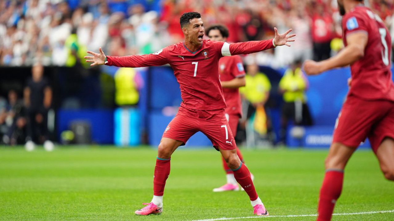 Cristiano Ronaldo a devenit primul fotbalist din lume care a marcat la 6 ediții ale Campionatului Mondial