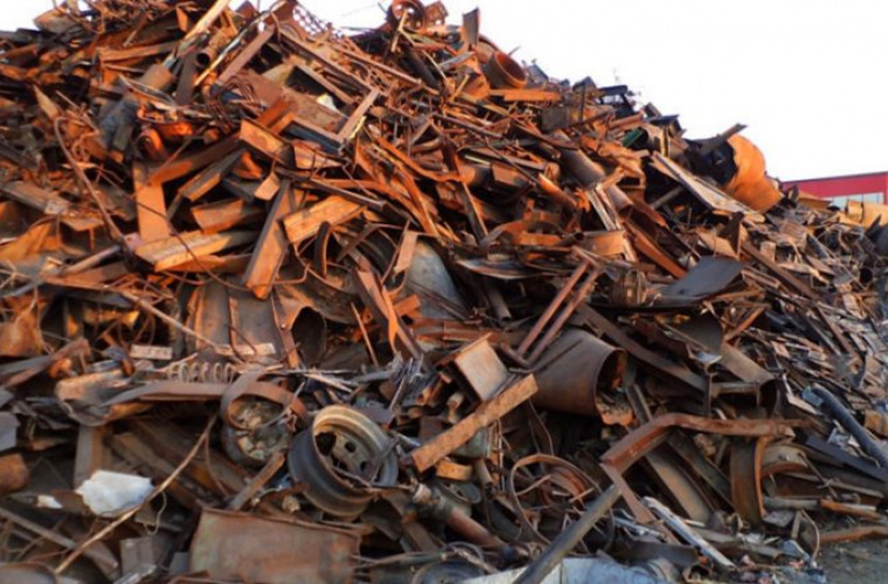 Moldova considers tax monopoly on scrap metal market