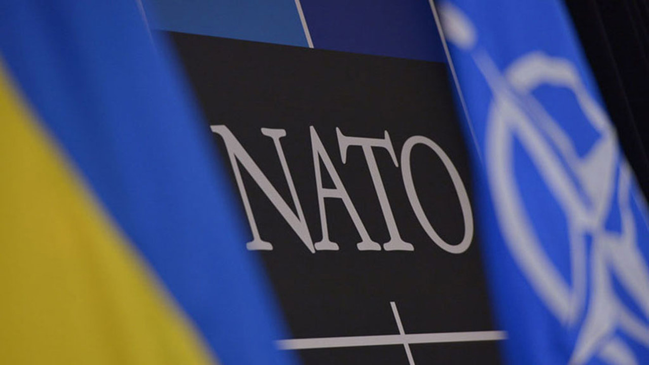 Ukraine demands NATO membership as Budapest Memorandum fails