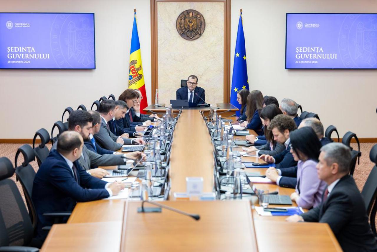 Bilanț și critici la 100 de zile ale Guvernului Tofan. Premierul: „Am avut multe provocări și crize”