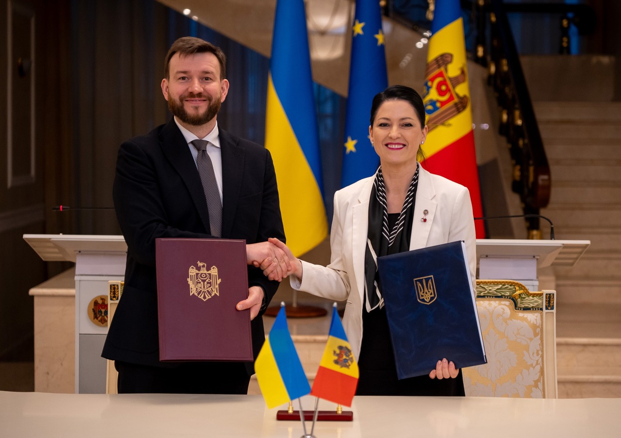 Acord cu Ucraina în domeniul securității sociale: Pensii și alocații pentru moldovenii care muncesc legal în statul vecin