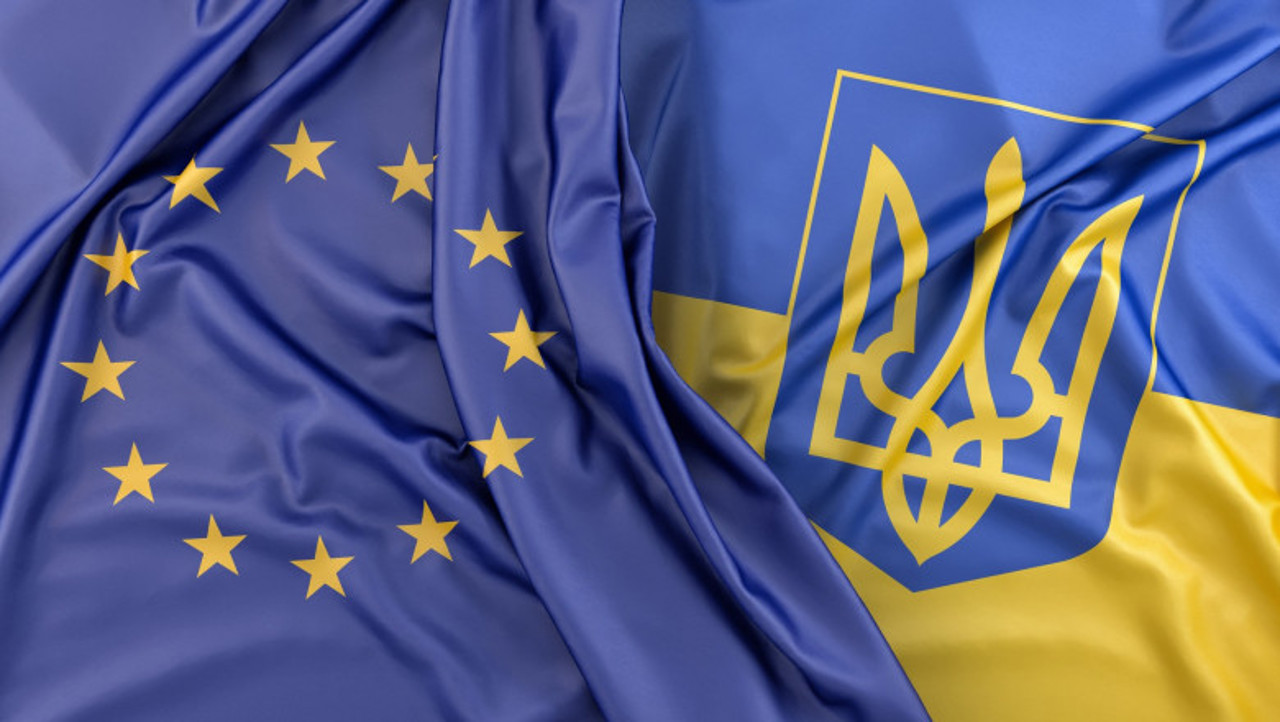 Aderare „simbolică”, fără drept de vot: Propunerile Berlinului și Parisului pentru Ucraina