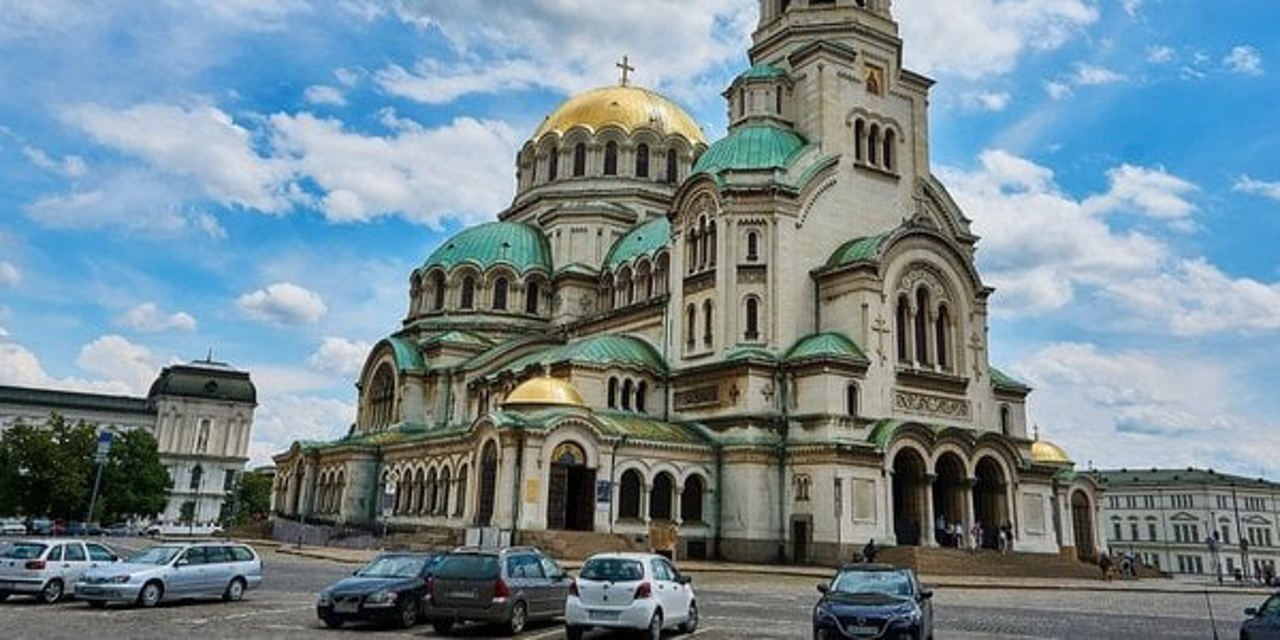 Болгария вводит запрет на въезд российских автомобилей на свою территорию