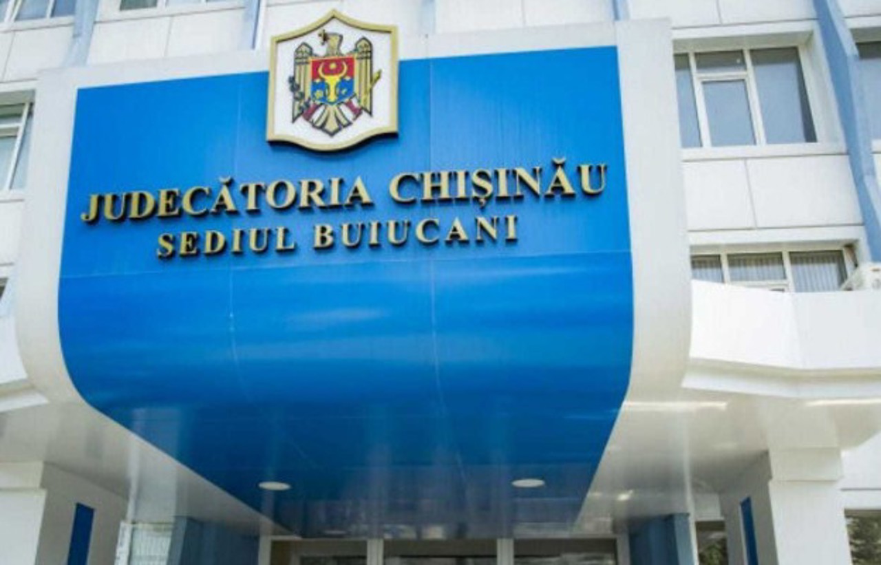 Încă o angajată a fostului Partid „Șor” dată pe mâna judecătorilor: mai mult de jumătate de milion de lei de la gruparea criminală