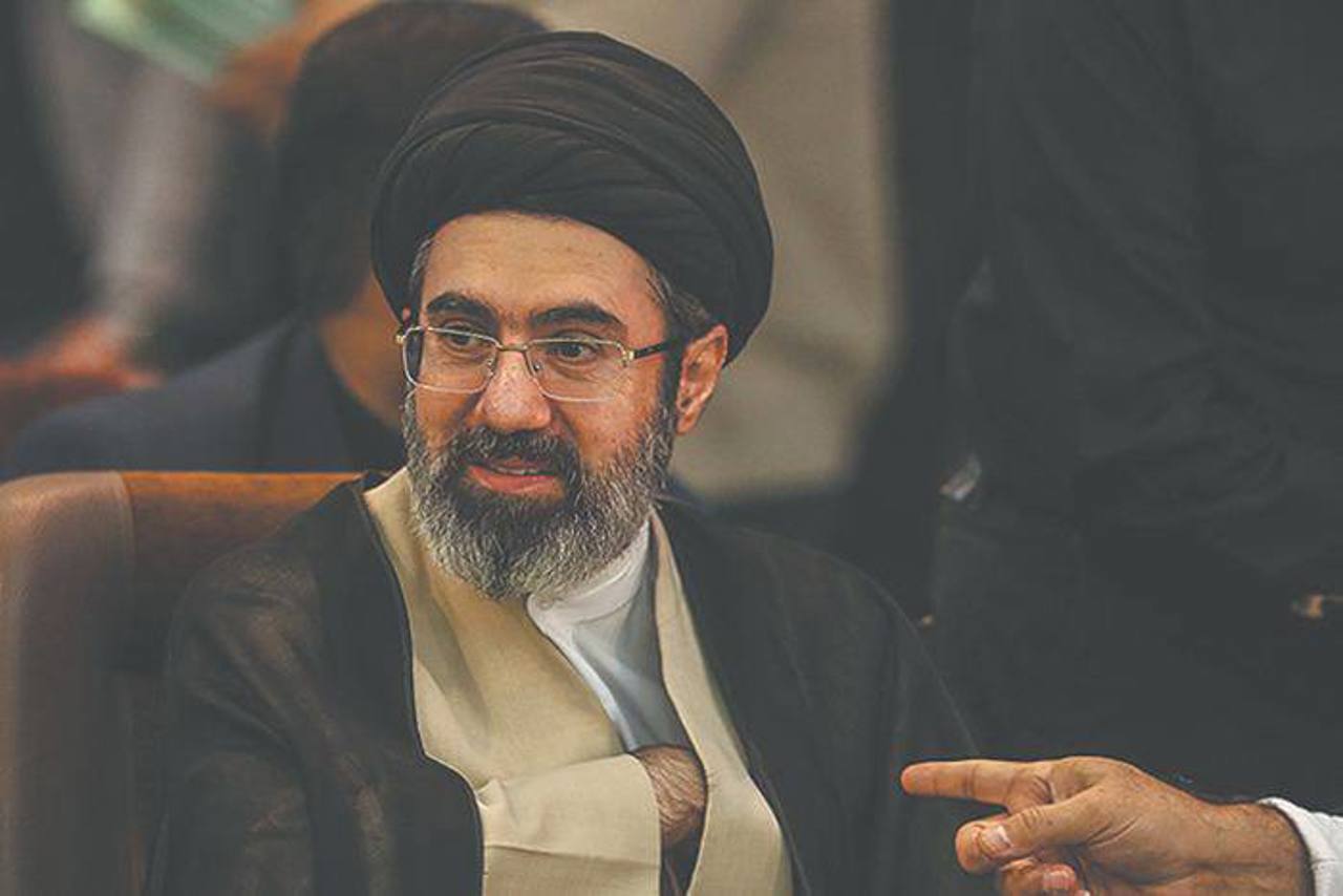 Politico: Сын верховного лидера Ирана Моджтаба Хаменеи — главный кандидат в преемники отца после гибели президента Раиси