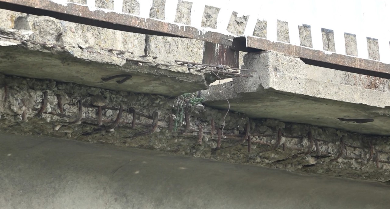 Patru poduri din raionul Taraclia necesită reabilitare. Șoferi: „Marginile se sparg din toate părțile. În curând vor cădea”