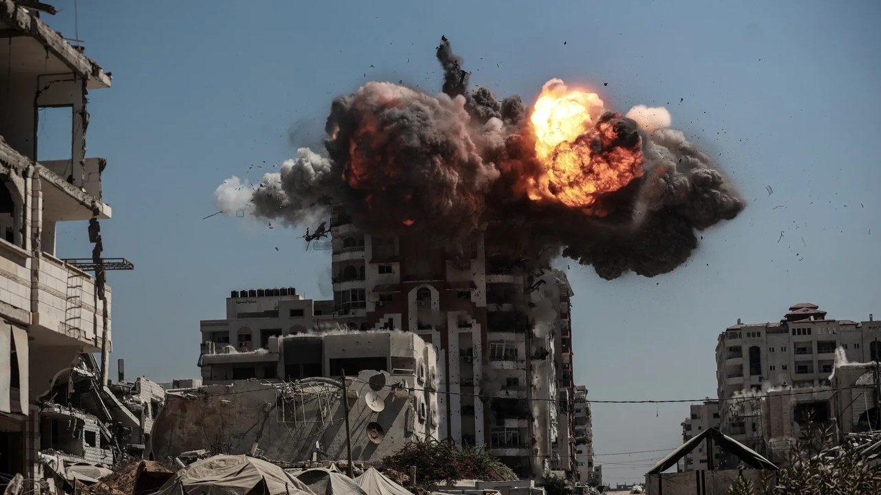 Israelul ar fi lansat ofensiva terestră în orașul Gaza, după săptămâni de bombardamente