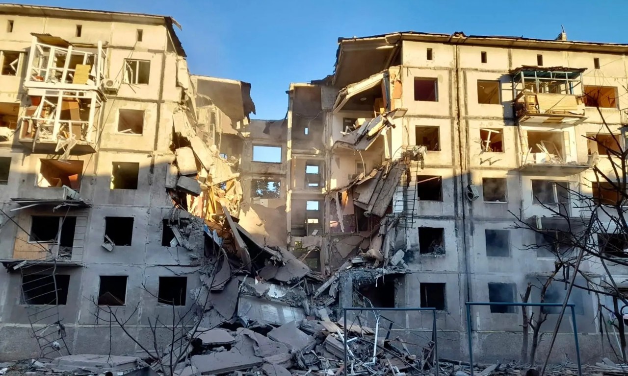 Un nou val de atacuri în Ucraina, la doar câteva ore după discuțiile dintre Zelenski și Trump 